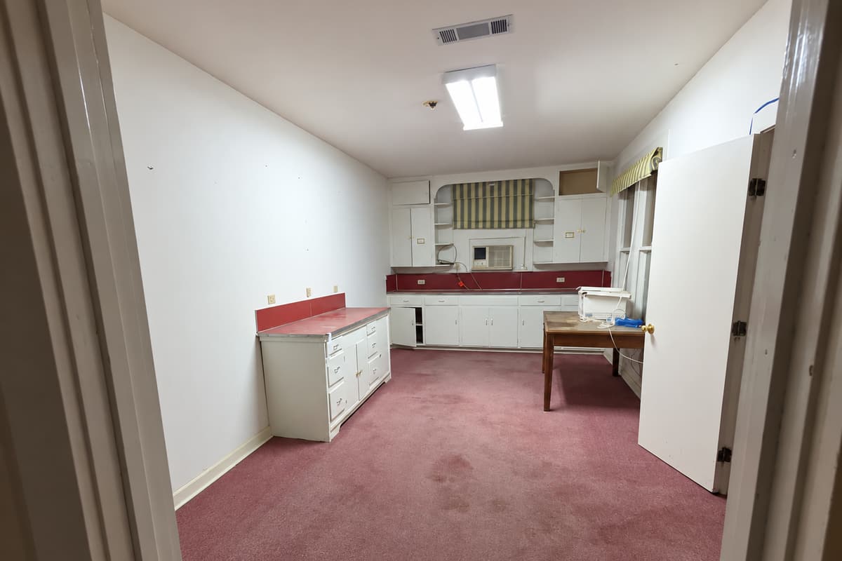 Kitchen before renovation